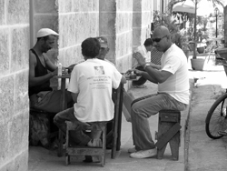 giocatori per le strade dell'Havana